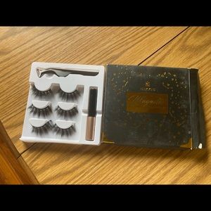 Magnetic eyelash kit NWT